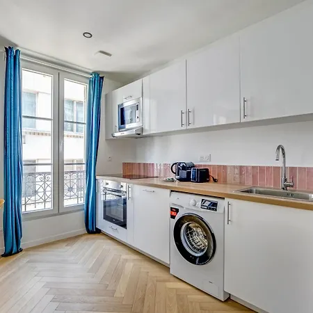 Modern - 1br 4p - 18ᵉ Arrd Appartement